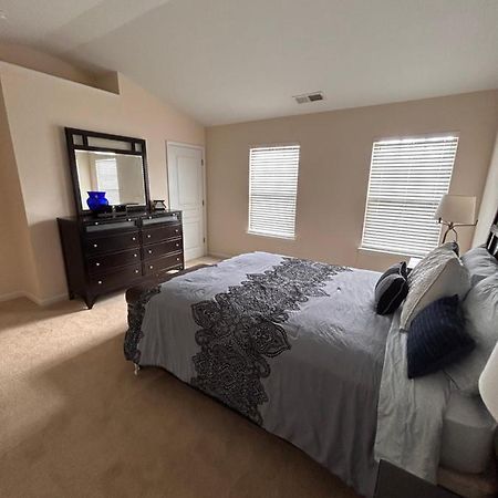 Апартаменты Cute And Cozy 5 Min From Carowinds Шарлотт Экстерьер фото