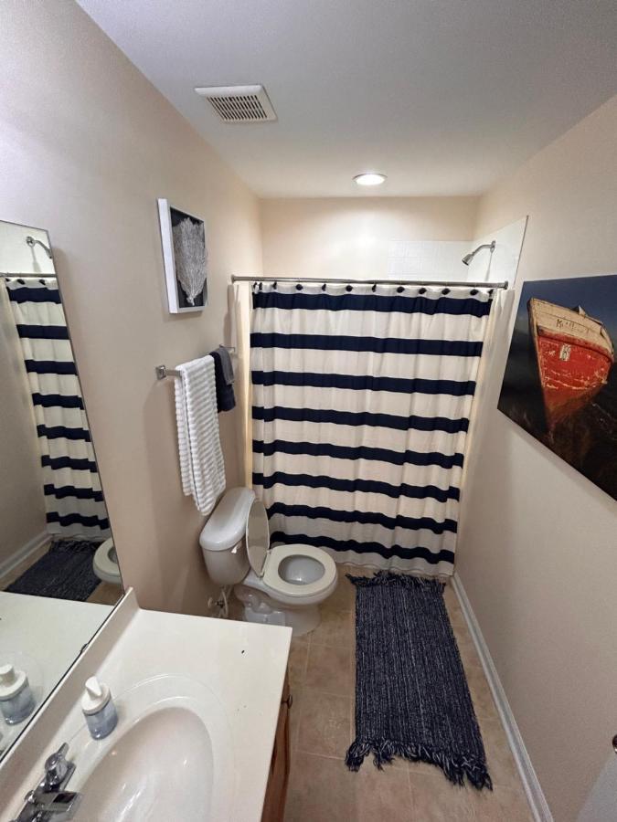 Апартаменты Cute And Cozy 5 Min From Carowinds Шарлотт Экстерьер фото